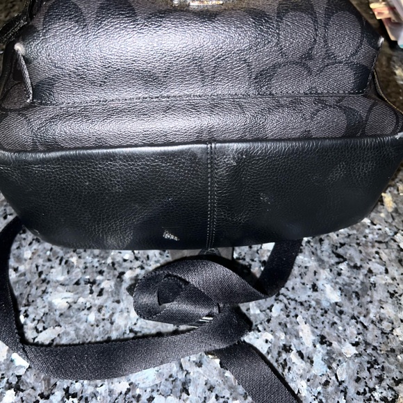 Authentic Star Wars X Coach Medium Charlie Backpack Signature Canvas with Motif - Picture 6 of 15